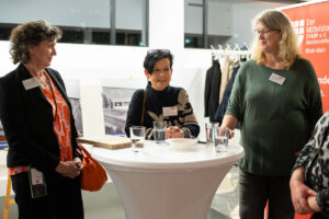 Marion Hirschbach; Evi Mattil; Claudia Bender; Foto: Andreas Wetzel