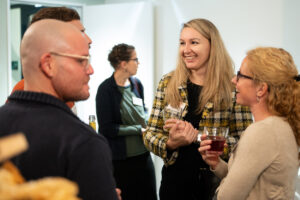 Daniela Mehner; Patricia Fröhlich; Foto: Andreas Wetzel