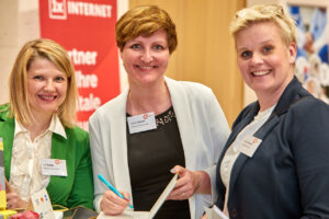 Lilli Rohde, Maike Benner, Baddý Breidert; Foto: Dietrich Skrock