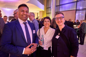 Qamar Hussain, Heike Rüther, Suzana Muzic; Foto: Dietrich Skrock