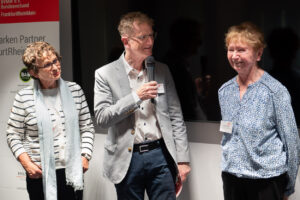 Isolde Casper; Raoul Fischer; Dr. Barbara Scior; Foto: Andreas Wetzel