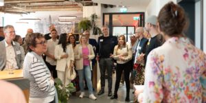 ConnyUnity_LastTuesday_20250429_Andreas-Wetzel_0141-1800-x-900-px.jpg