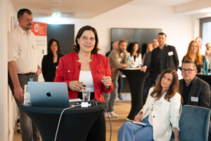 Dr. Katja Bär, Heike Meinhardt; Foto: Andreas Wetzel