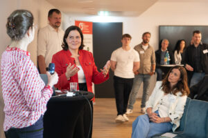 Dr. Katja Bär, Heike Meinhardt; Foto: Andreas Wetzel