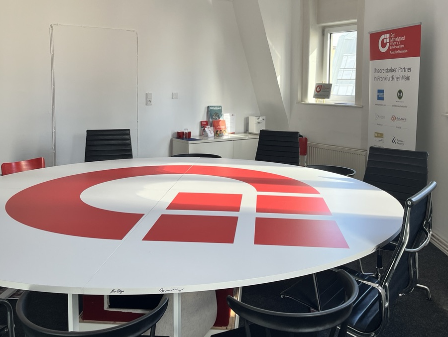 Der Runde Tisch in Frankfurt - by Conny Gärtner Exklusiver Meetingraum für Meetings, Roundtables und Coachings