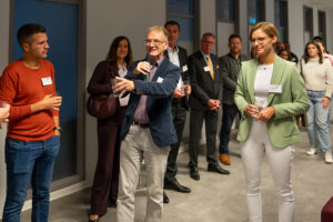 Patrick Hüter, Heike Meinhardt, Raoul Fischer, Andreas Bauer, Brian Junker-Latocha, Zoe Rosenzweig, Antonia Elfinger; Foto: Andreas Wetzel