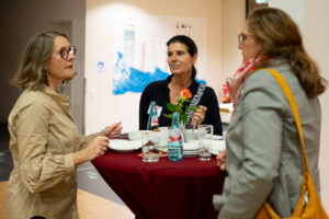 Sabine Schmitt, Beate Merlot; Foto: Andreas Wetzel