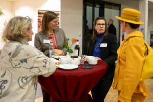 Maren Forner, Sandra Heep; Foto: Andreas Wetzel