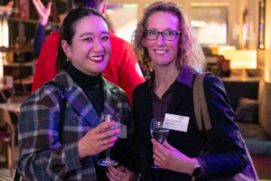 Julia Yang, Julia Bartakovic; Foto: Andreas Wetzel