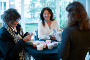 Stefanie Gmelin, Manuela Breker; Foto: Andreas Wetzel